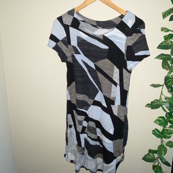 Cool pattern high low dress - Picture 1 of 2